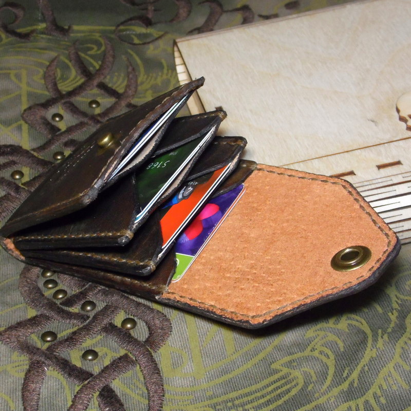 Cardholder fold-заказать в Харькове, Киеве, Украине- помещается до 16ти карт